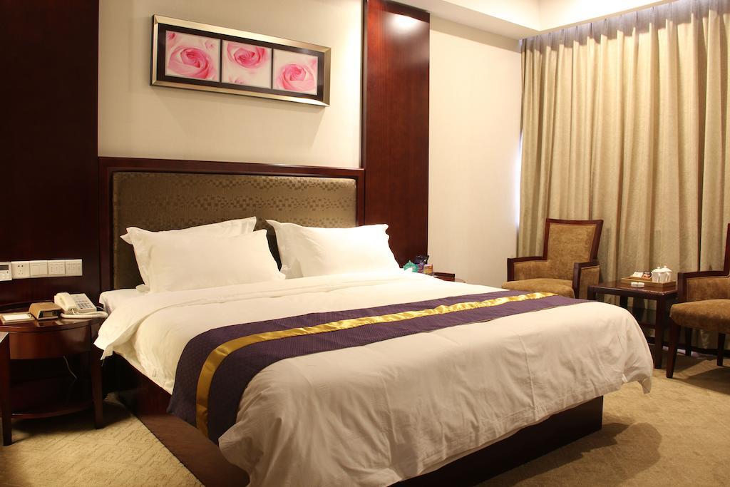 Zhuhai Platinum Holiday Hotel Zimmer foto