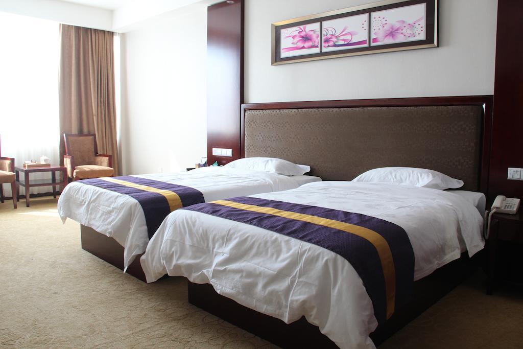 Zhuhai Platinum Holiday Hotel Zimmer foto