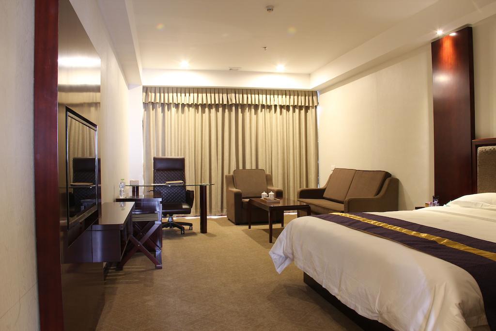 Zhuhai Platinum Holiday Hotel Zimmer foto