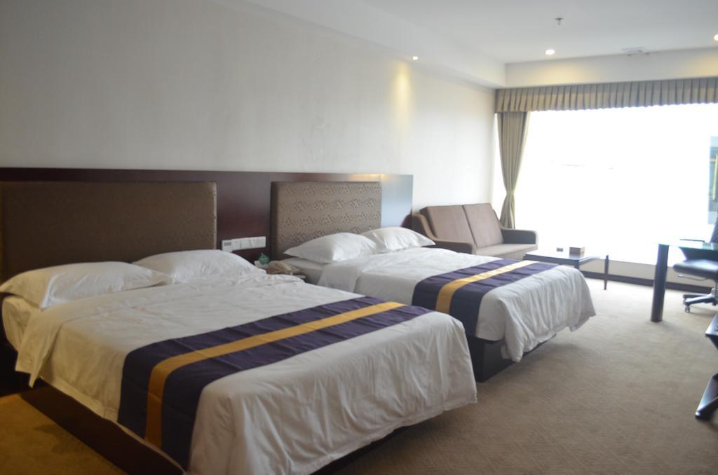 Zhuhai Platinum Holiday Hotel Exterior foto