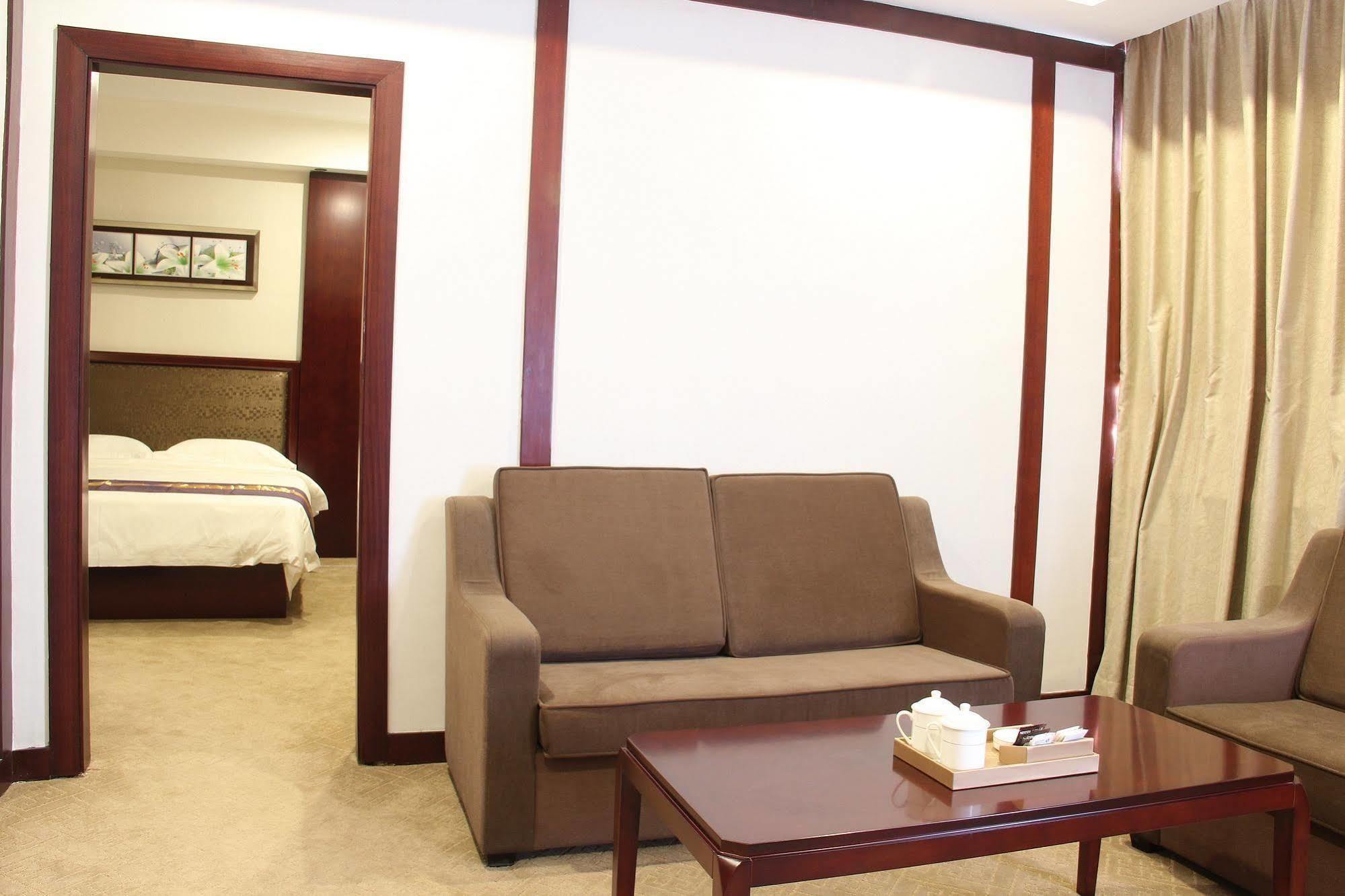 Zhuhai Platinum Holiday Hotel Exterior foto