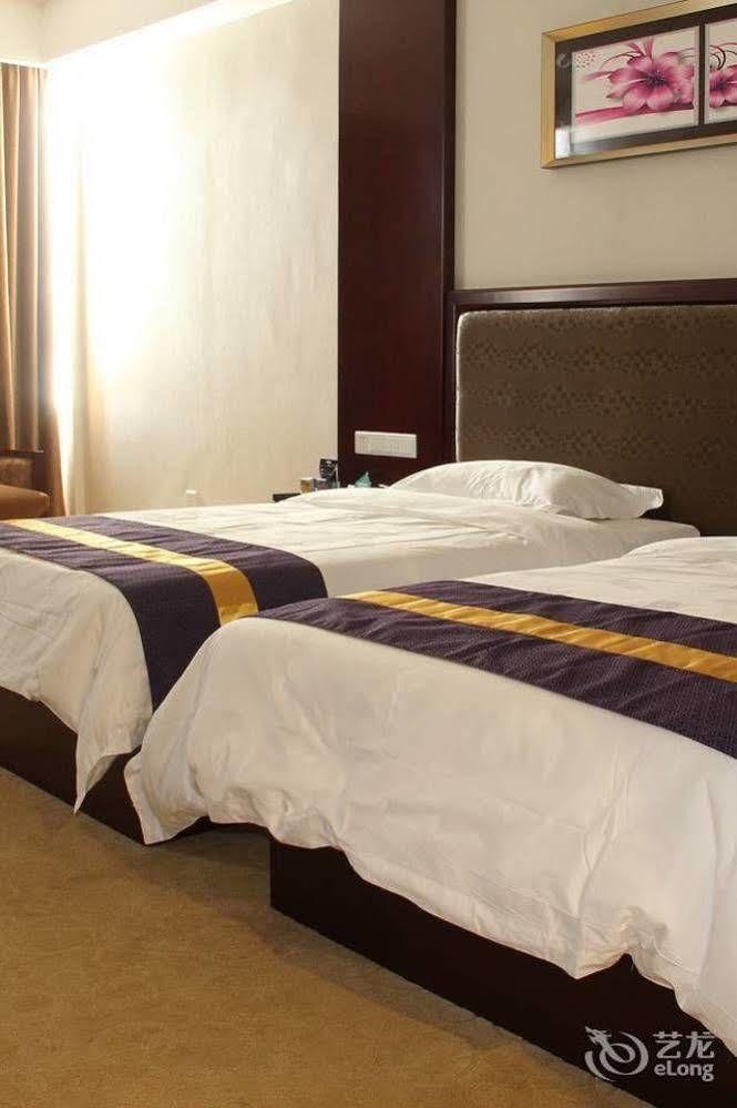 Zhuhai Platinum Holiday Hotel Exterior foto