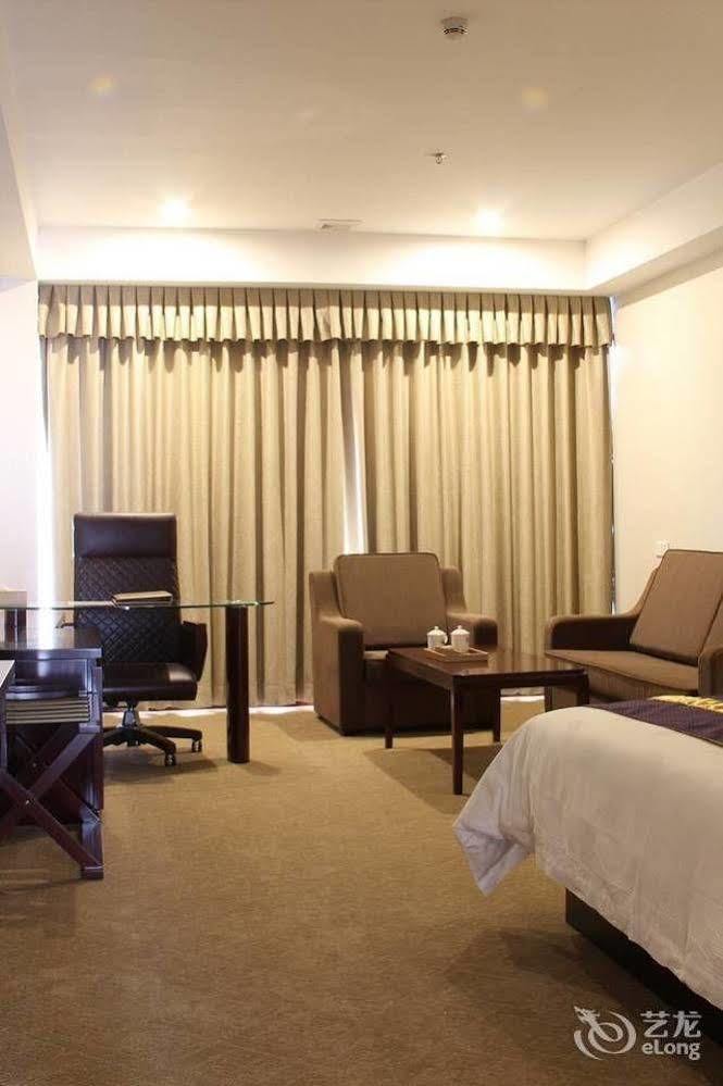 Zhuhai Platinum Holiday Hotel Exterior foto