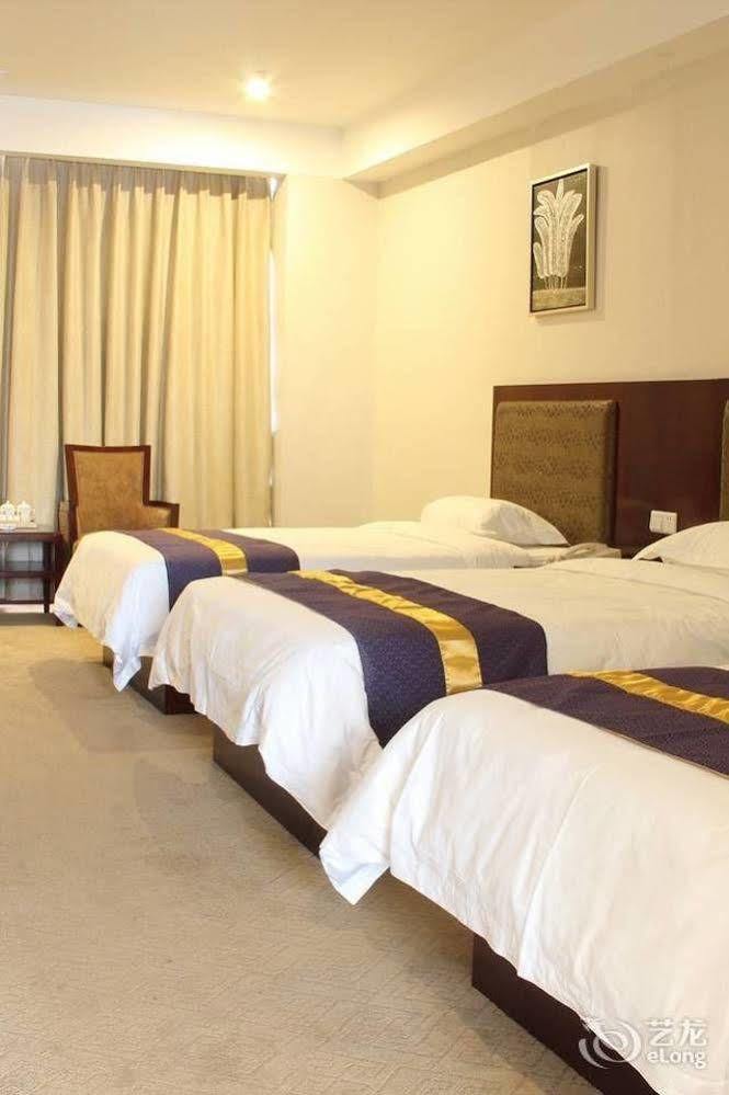 Zhuhai Platinum Holiday Hotel Exterior foto